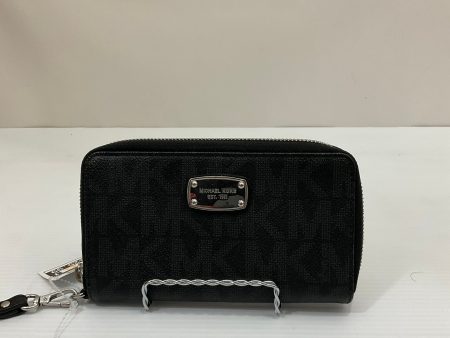 Wristlet Designer By Michael Kors, Size: Medium Supply