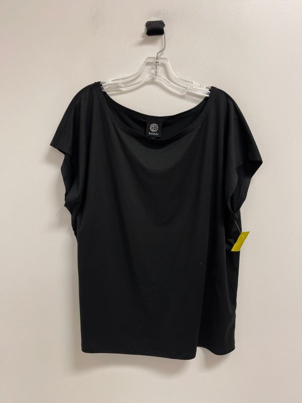 Top Short Sleeve Basic By Bobeau In Black, Size: L Supply