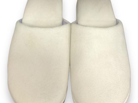 Slippers By Clothes Mentor In Ivory, Size: 8.5 Sale