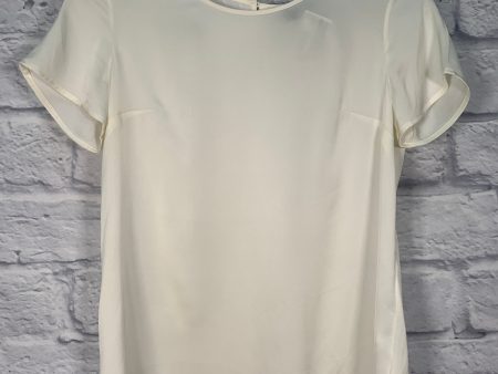 Top Short Sleeve By Clothes Mentor In Cream, Size: Xs Online now